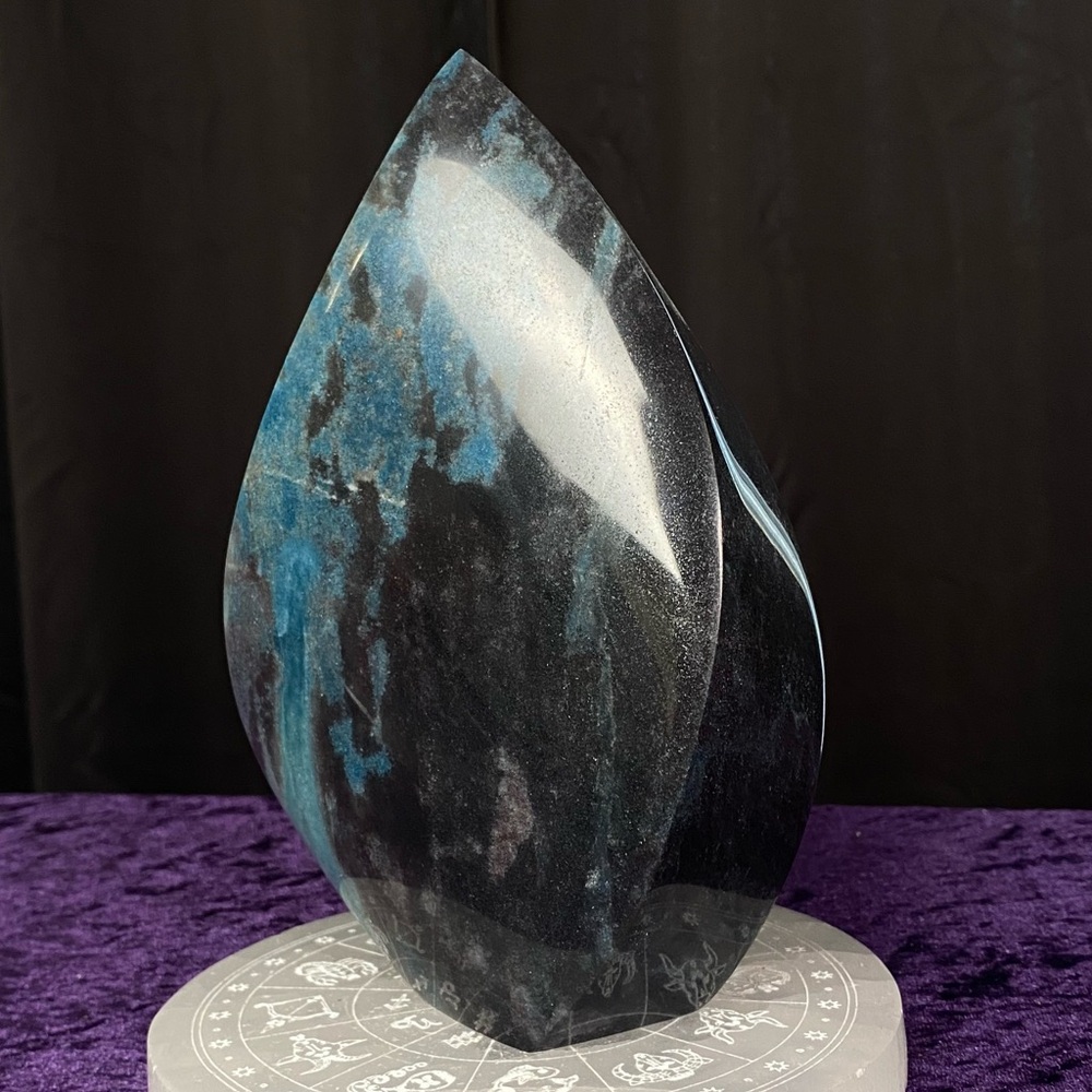 Trollite Flame Statement Piece - image 3